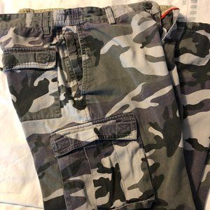 MEN'S CARGO CAMOUFLAGE PANTS